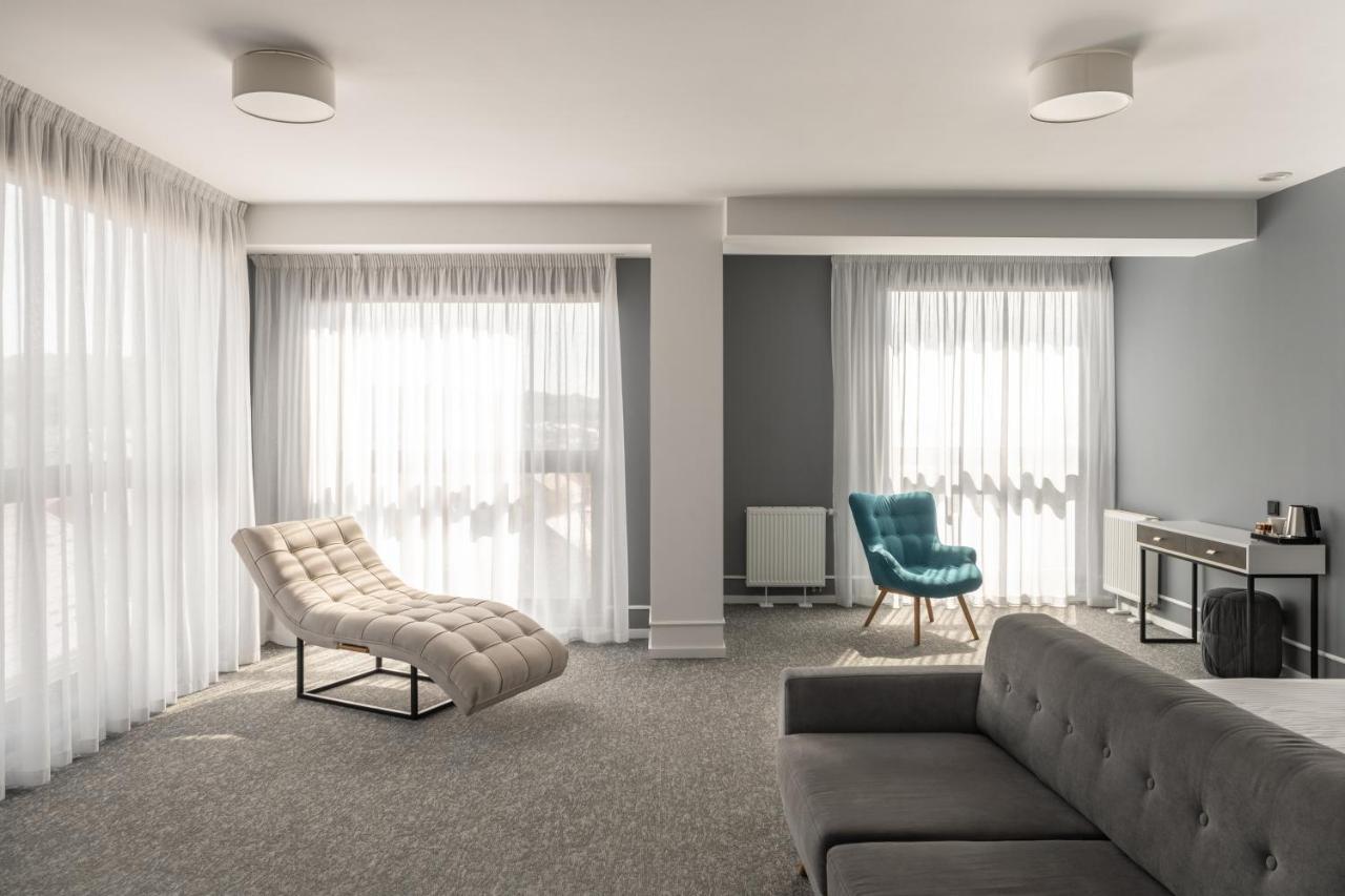 City Inn Lviv Smart Hotel Vynnyky エクステリア 写真